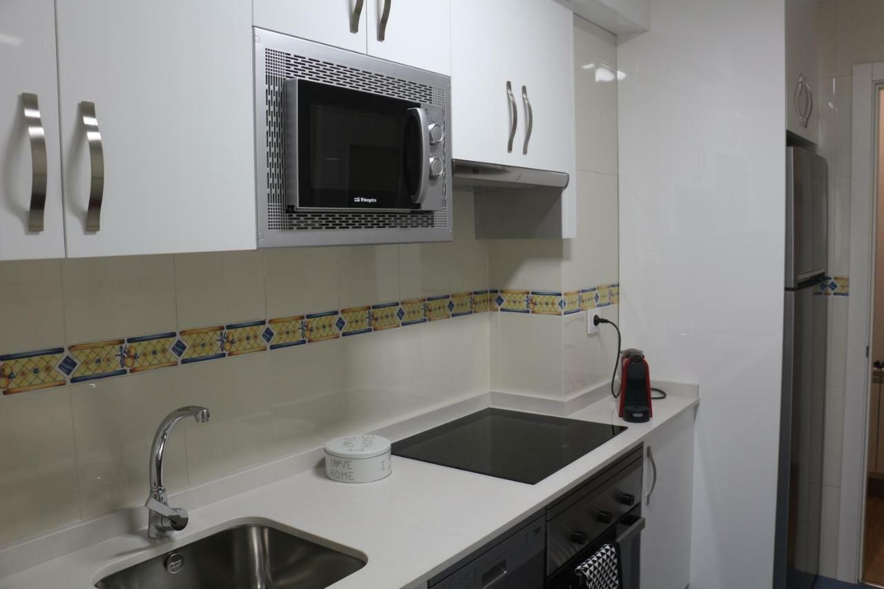 Apartamentos Homelife Roca Tarpeya Toledo Kültér fotó